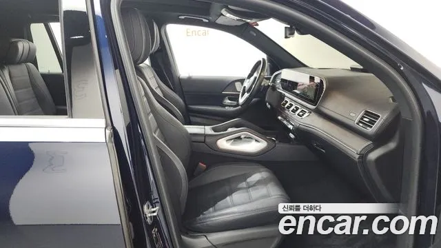 Mercedes-Benz GLS-Class 2022 — фото 11