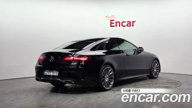 Mercedes-Benz E-Class 2017 — фото 2