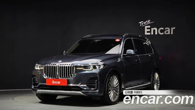 BMW X7 2022 — фото 1