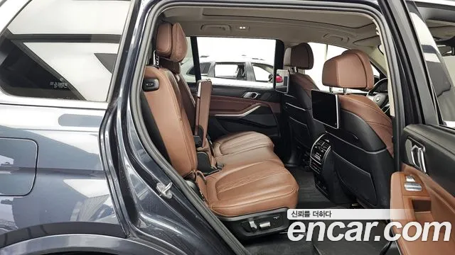 BMW X7 2022 — фото 12