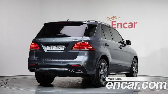 Mercedes-Benz GLE-Class 2017 — фото 2