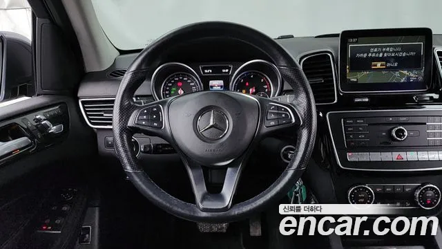 Mercedes-Benz GLE-Class 2017 — фото 13