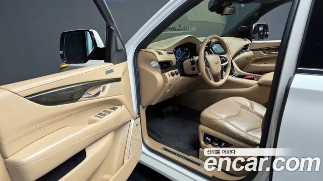 Cadillac Escalade 2020 — фото 10