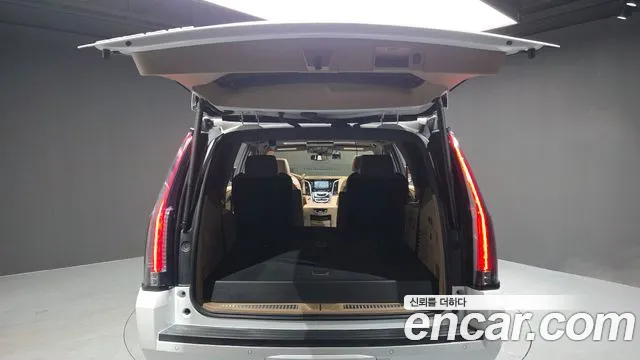 Cadillac Escalade 2020 — фото 20