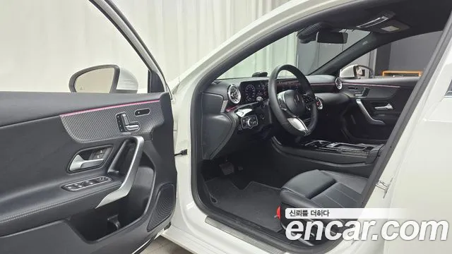 Mercedes-Benz A-Class 2025 — фото 10