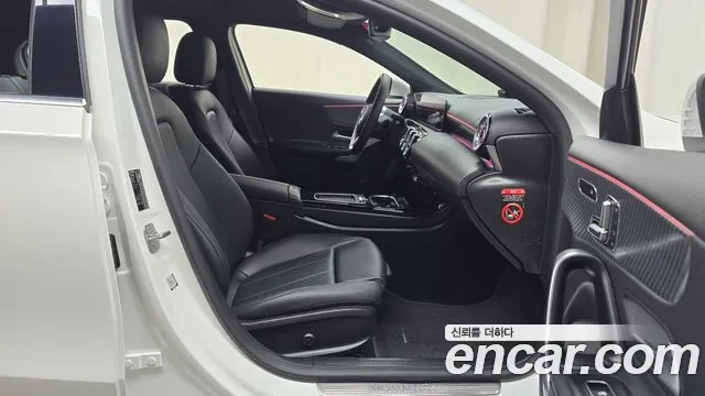 Mercedes-Benz A-Class 2025 — фото 11