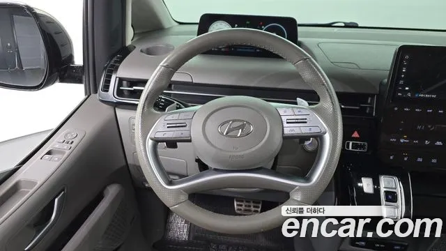 Hyundai Staria 2022 — фото 13