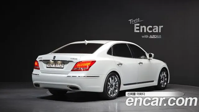 Hyundai Equus 2012 — фото 2