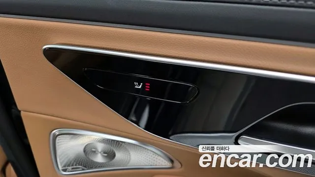 Mercedes-Benz E-Class 2025 — фото 18
