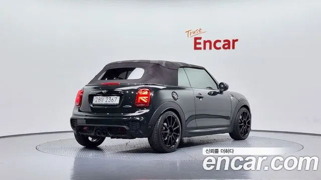 Mini Cooper Convertible 2019 — фото 2