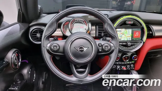 Mini Cooper Convertible 2019 — фото 13