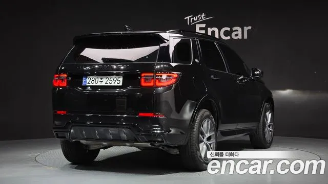Land Rover Discovery Sport 2025 — фото 2