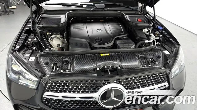 Mercedes-Benz GLE-Class 2025 — фото 6