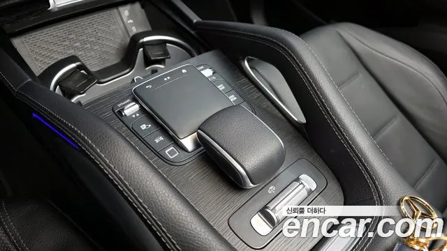Mercedes-Benz GLE-Class 2025 — фото 18