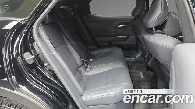 Toyota Crown 2023 — фото 12