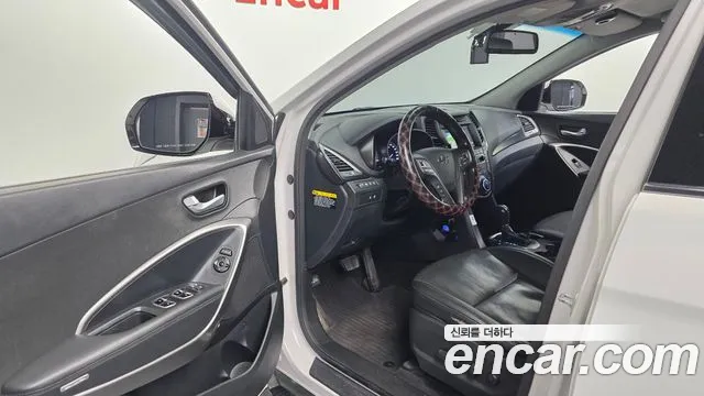 Hyundai Santafe 2017 — фото 10