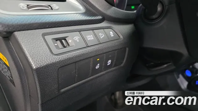 Hyundai Santafe 2017 — фото 17