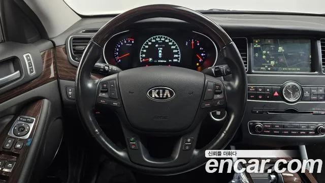 Kia K7 2016 — фото 13