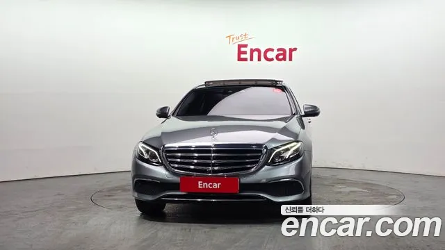 Mercedes-Benz E-Class 2017 — фото 3