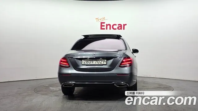 Mercedes-Benz E-Class 2017 — фото 4