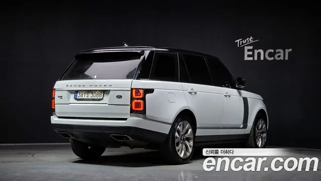 Land Rover Range Rover 2021 — фото 2