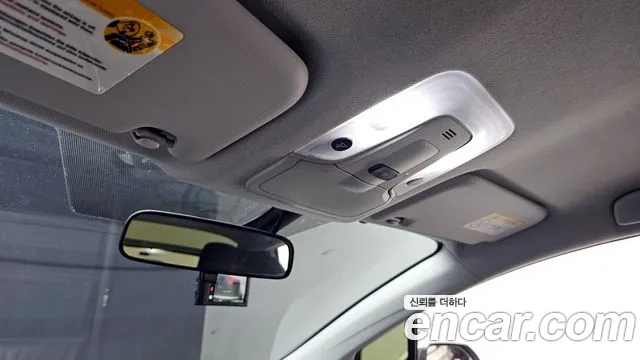 Toyota Prius 2016 — фото 19
