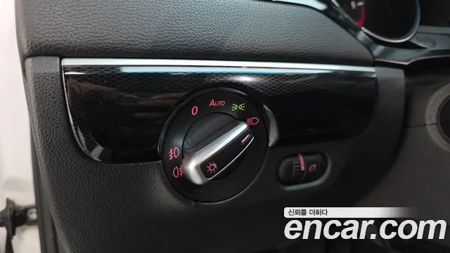 Volkswagen Jetta 2015 — фото 18