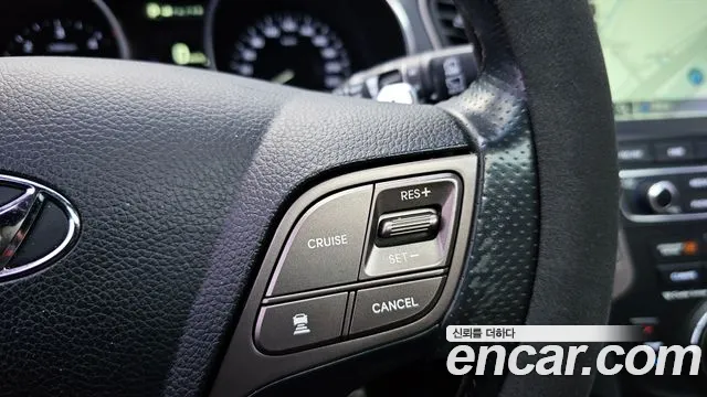Hyundai Santafe 2017 — фото 12
