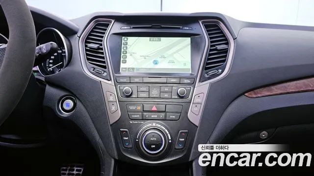 Hyundai Santafe 2017 — фото 16