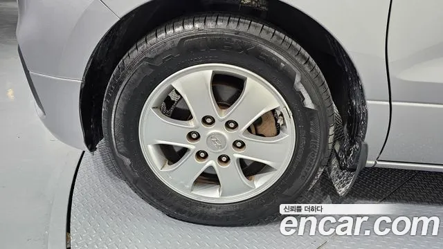 Hyundai Starex 2019 — фото 5