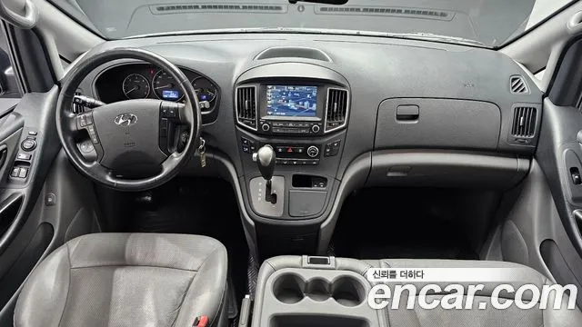Hyundai Starex 2019 — фото 7