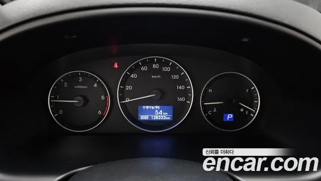 Hyundai Starex 2019 — фото 8