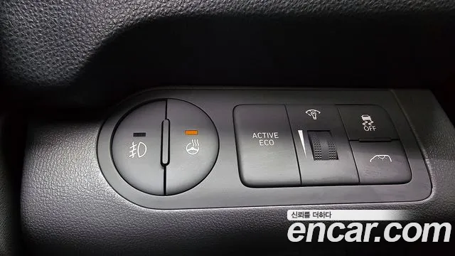 Hyundai Starex 2019 — фото 17