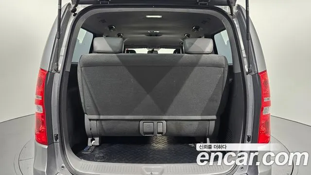 Hyundai Starex 2019 — фото 20