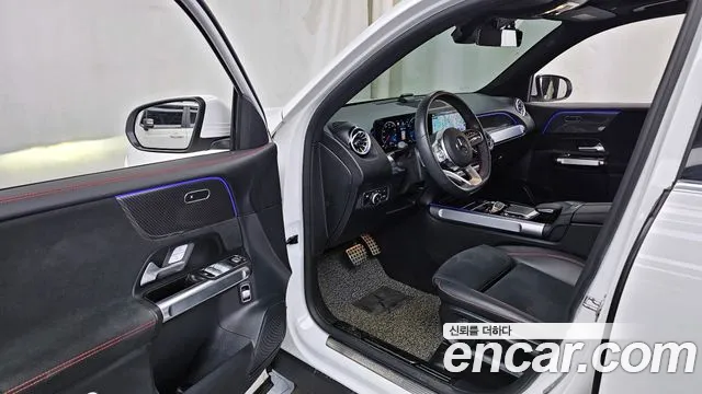 Mercedes-Benz GLB-Class 2022 — фото 10