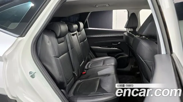Hyundai Tucson 2023 — фото 12