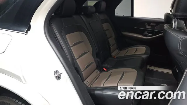 Mercedes-Benz GLE-Class 2022 — фото 11