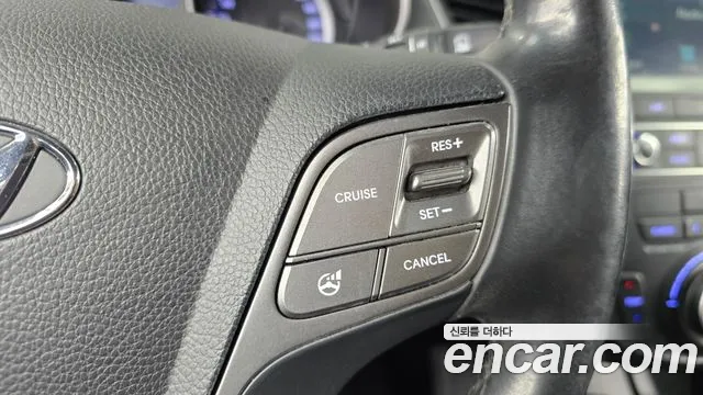 Hyundai Santafe 2015 — фото 18