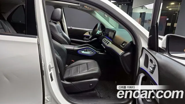 Mercedes-Benz GLE-Class 2020 — фото 10