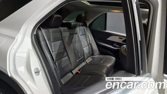 Mercedes-Benz GLE-Class 2020 — фото 13