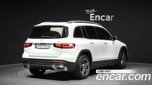 Mercedes-Benz GLB-Class 2021 — фото 2