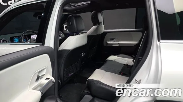 Mercedes-Benz GLB-Class 2021 — фото 12