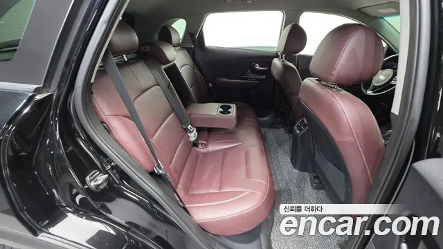 Kia Niro 2020 — фото 19