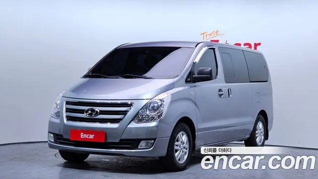 Hyundai Starex 2017 — фото 1