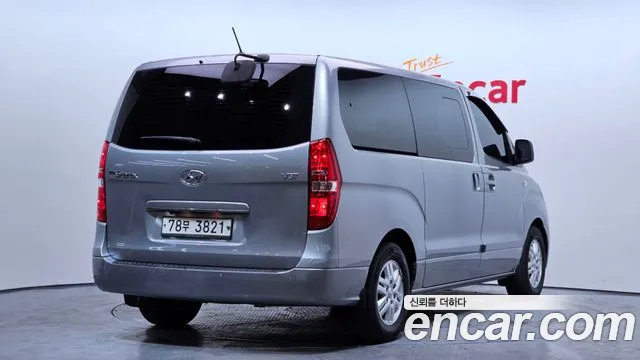 Hyundai Starex 2017 — фото 2