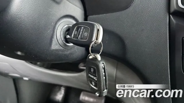 Hyundai Starex 2017 — фото 18