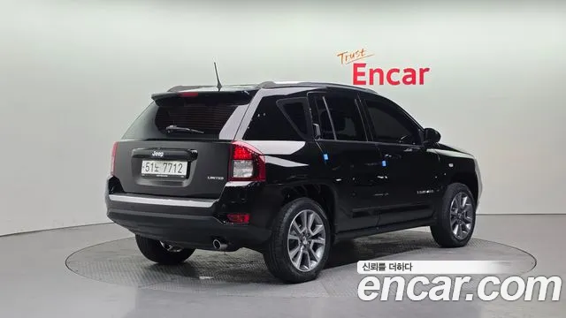 Jeep Compass 2015 — фото 2