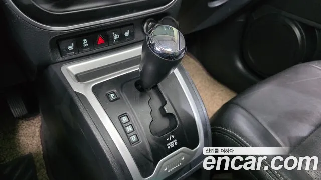 Jeep Compass 2015 — фото 9