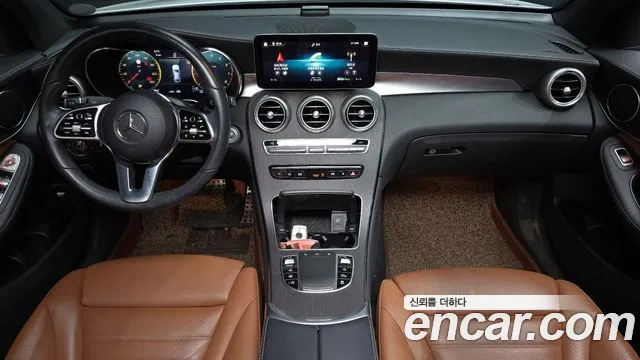 Mercedes-Benz GLC-Class 2023 — фото 7