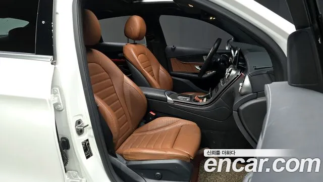 Mercedes-Benz GLC-Class 2023 — фото 10
